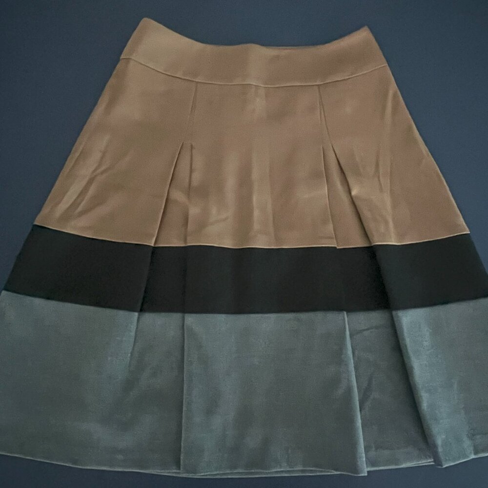 The Limited Size 4 Pleated Skirt. Perfect neutral closet staple!